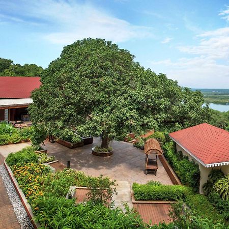Hotel Doubletree By Hilton Goa - Panaji Zewnętrze zdjęcie