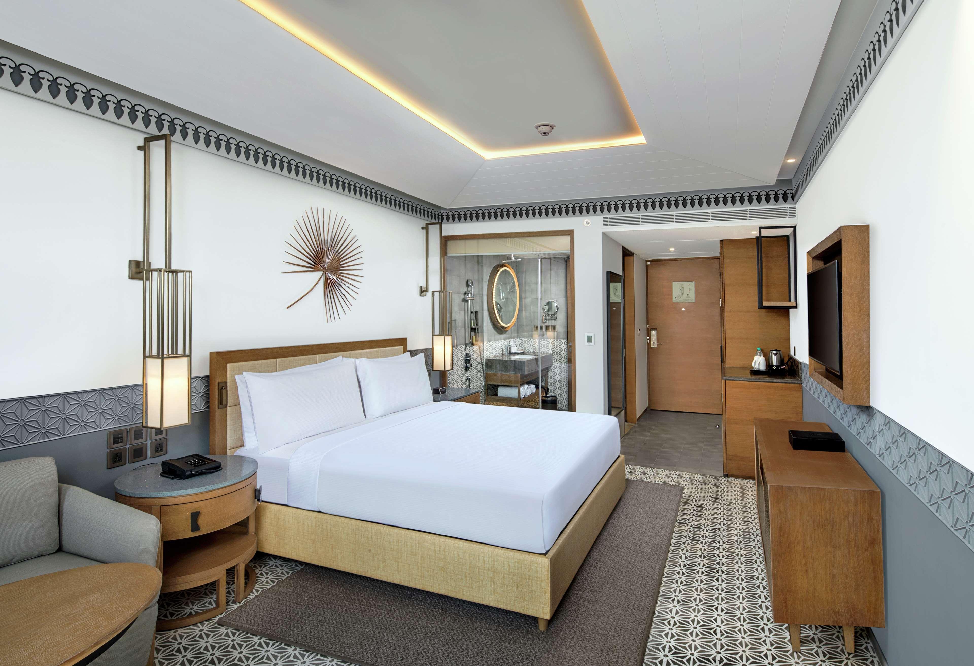 Hotel Doubletree By Hilton Goa - Panaji Zewnętrze zdjęcie