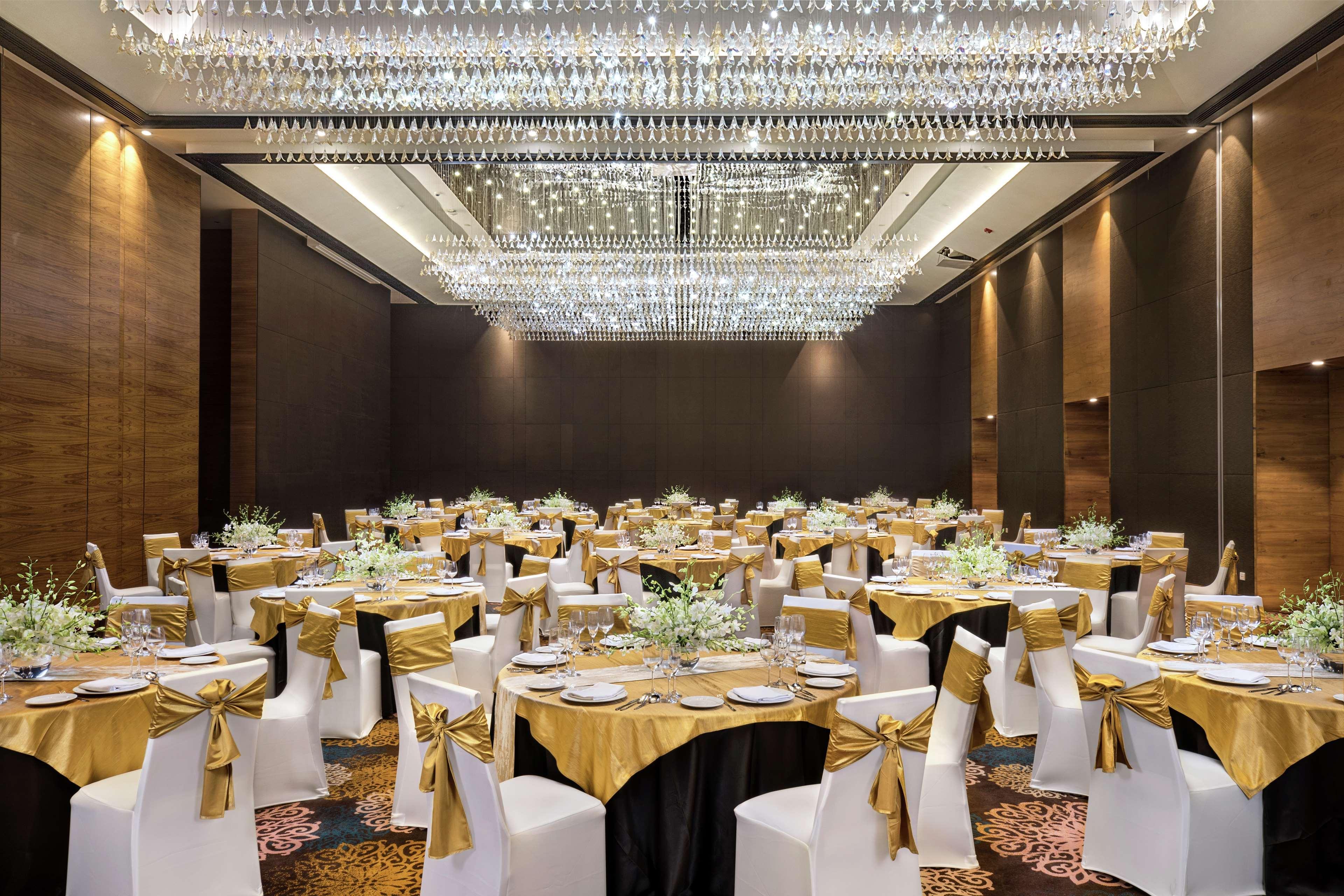 Hotel Doubletree By Hilton Goa - Panaji Zewnętrze zdjęcie