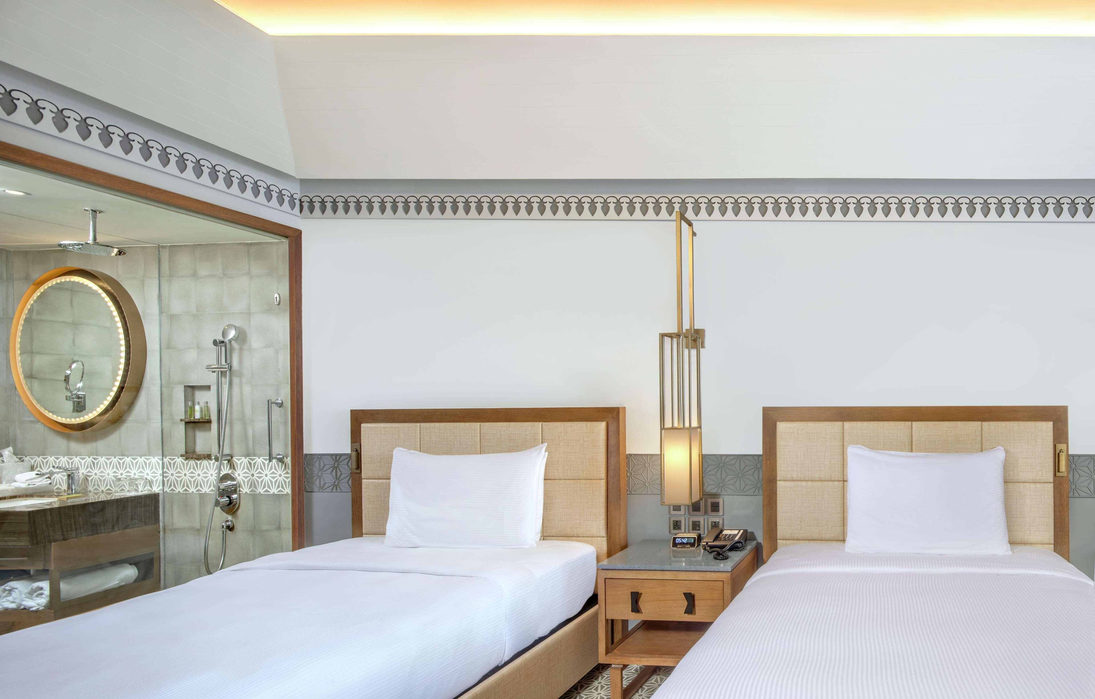 Hotel Doubletree By Hilton Goa - Panaji Zewnętrze zdjęcie