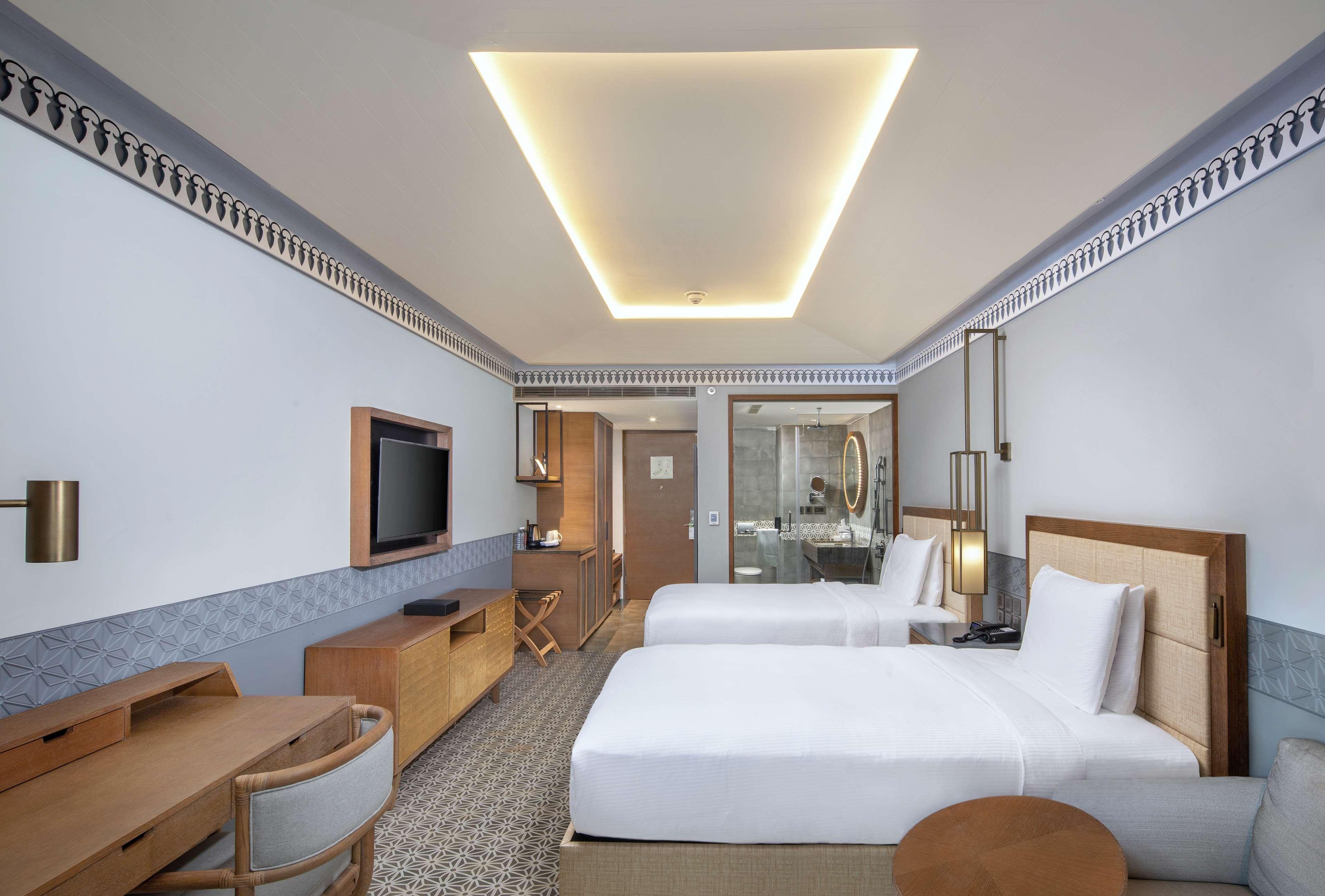Hotel Doubletree By Hilton Goa - Panaji Zewnętrze zdjęcie