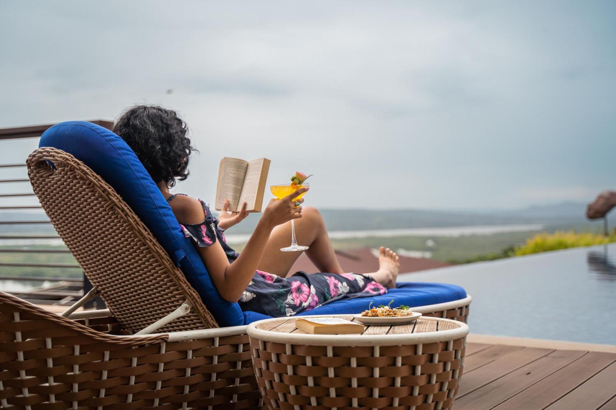 Hotel Doubletree By Hilton Goa - Panaji Zewnętrze zdjęcie