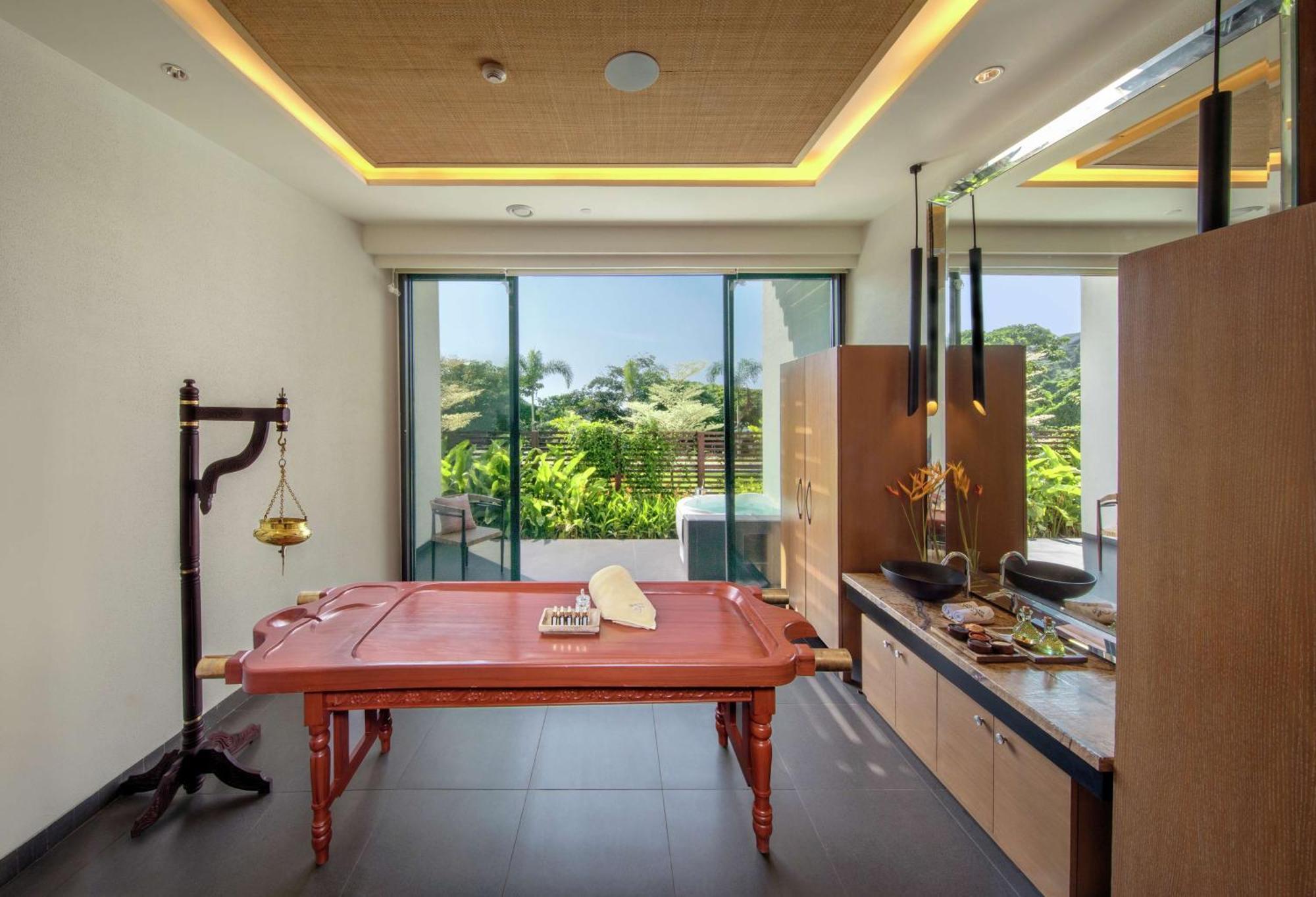 Hotel Doubletree By Hilton Goa - Panaji Zewnętrze zdjęcie