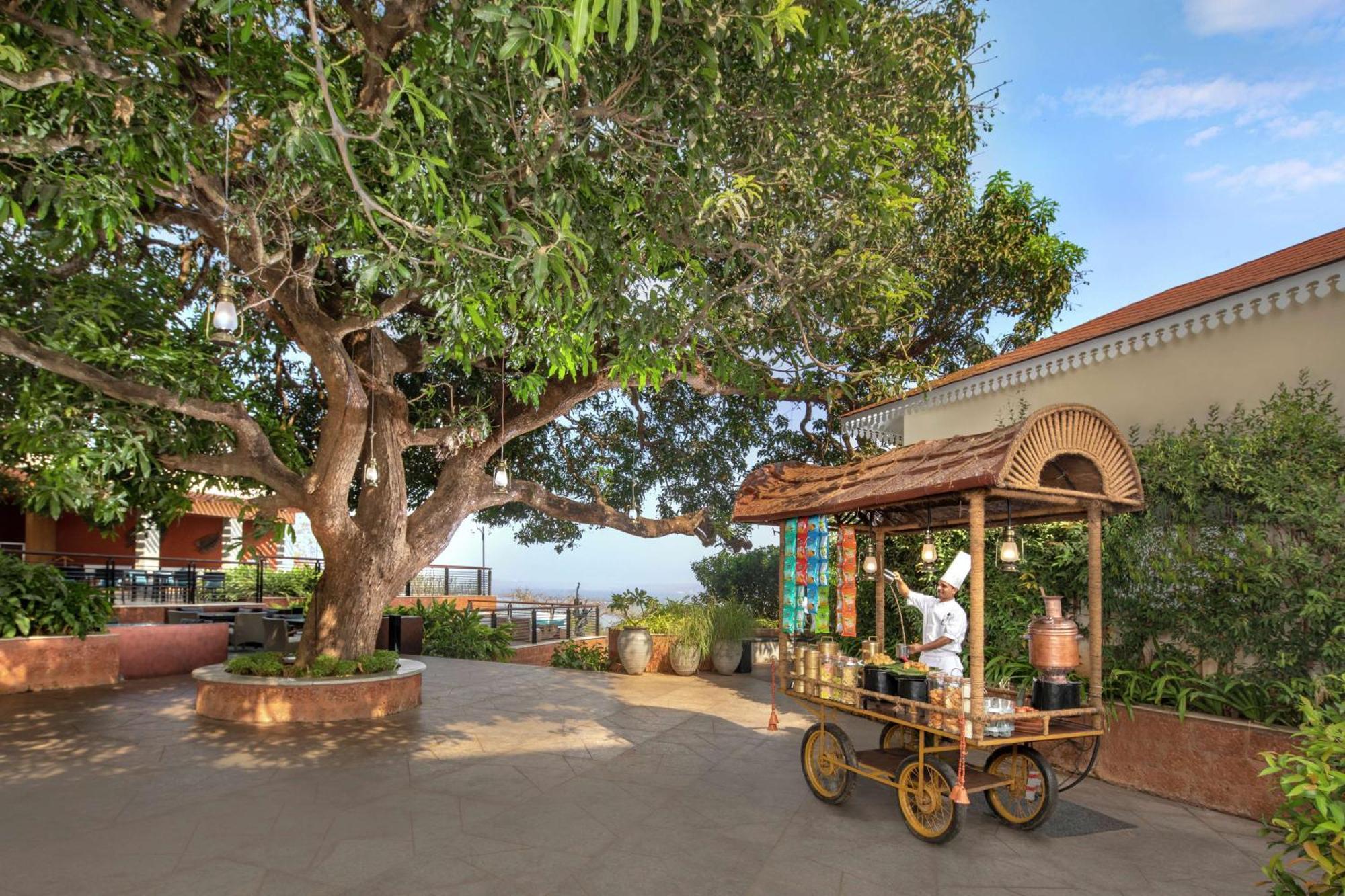 Hotel Doubletree By Hilton Goa - Panaji Zewnętrze zdjęcie