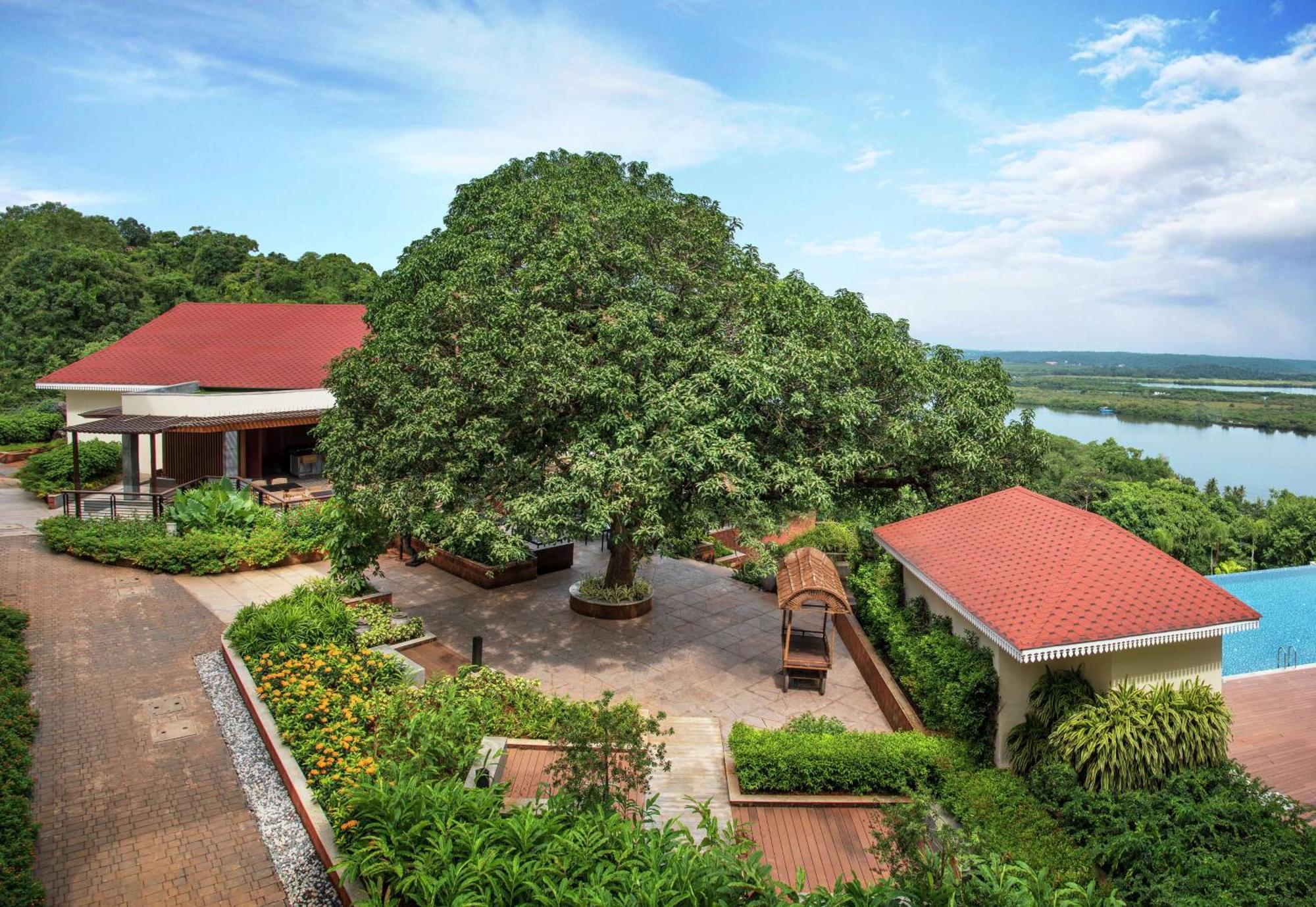 Hotel Doubletree By Hilton Goa - Panaji Zewnętrze zdjęcie
